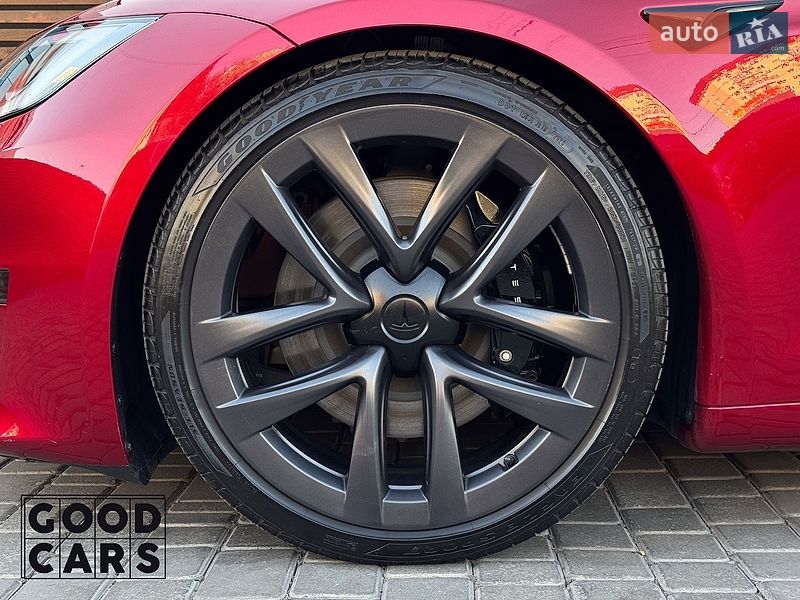 Ліфтбек Tesla Model S 2024 в Одесі