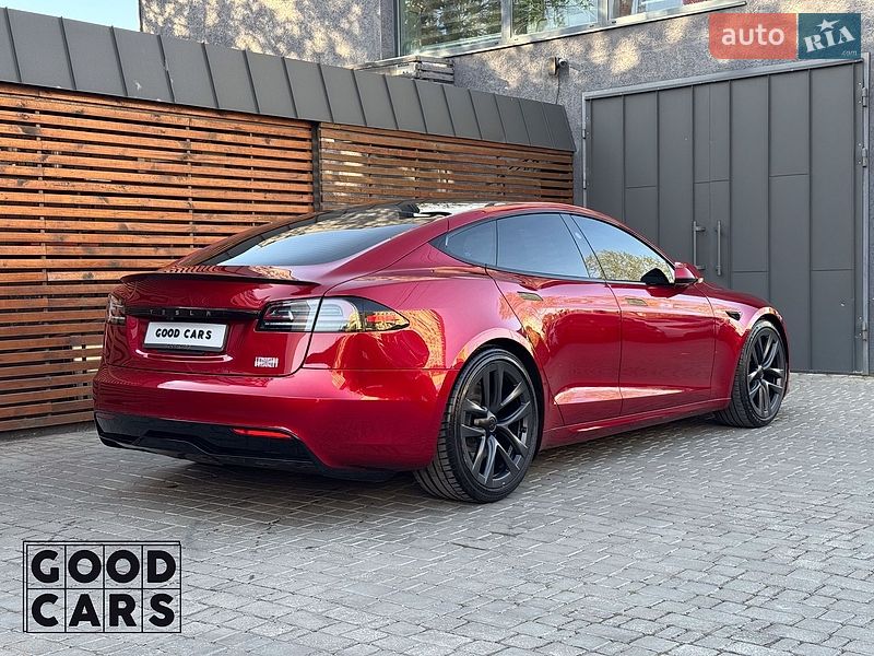 Ліфтбек Tesla Model S 2024 в Одесі