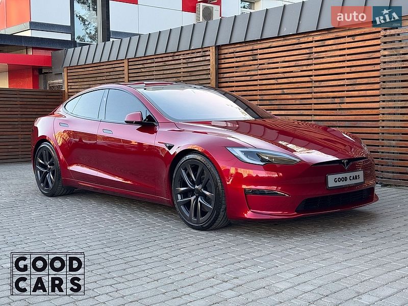 Ліфтбек Tesla Model S 2024 в Одесі