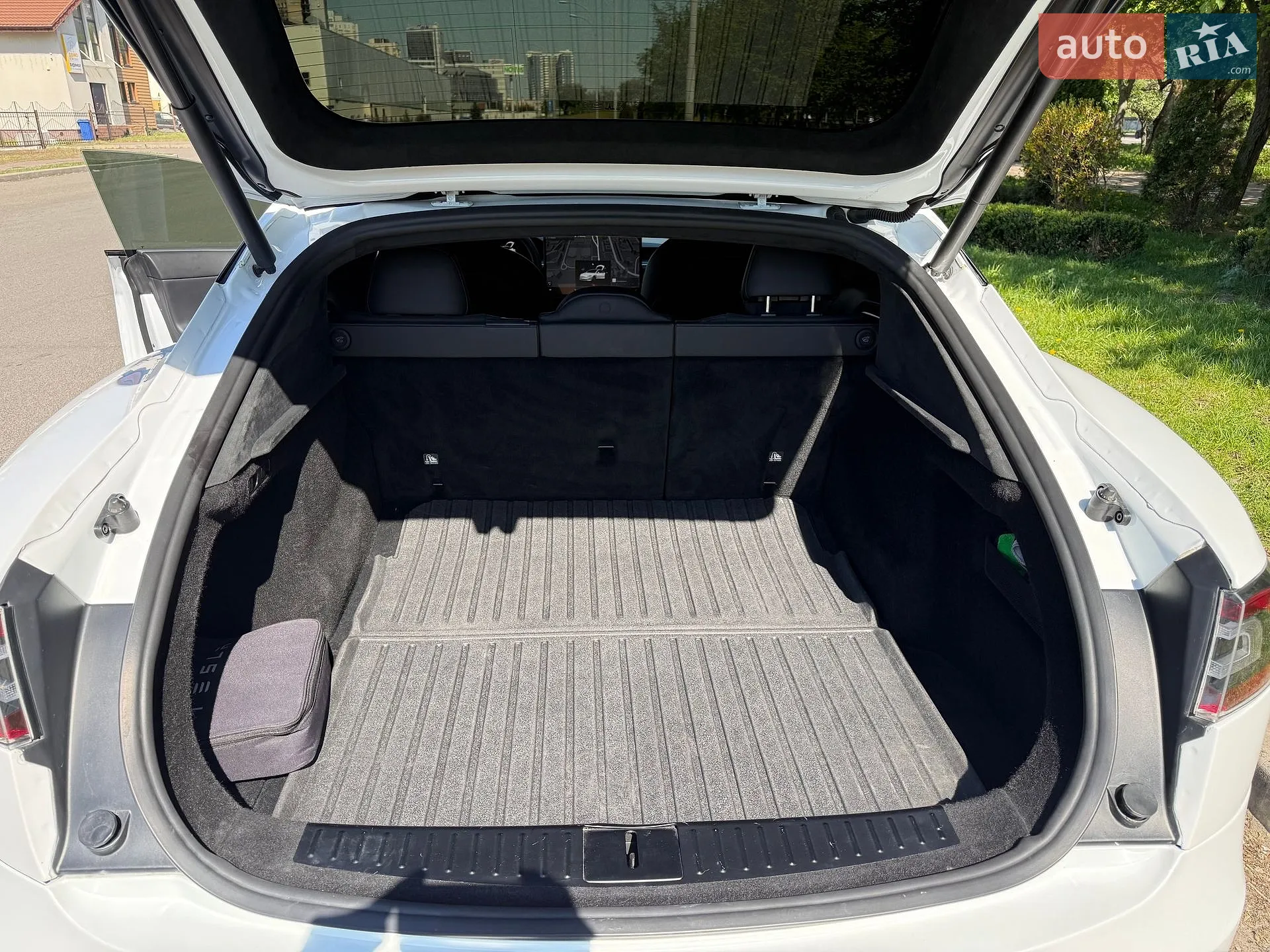 2021 Tesla Model S - мініатюра 13