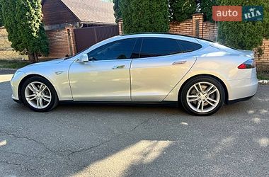 Лифтбек Tesla Model S 2013 в Киеве
