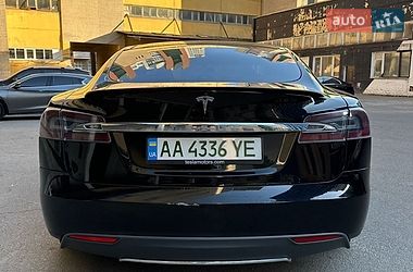 Лифтбек Tesla Model S 2014 в Киеве