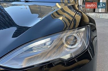Лифтбек Tesla Model S 2014 в Киеве