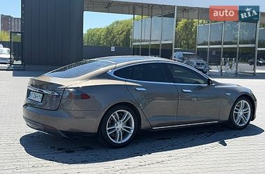 Лифтбек Tesla Model S 2015 в Каменец-Подольском