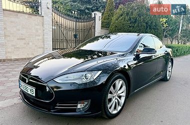 Лифтбек Tesla Model S 2015 в Одессе