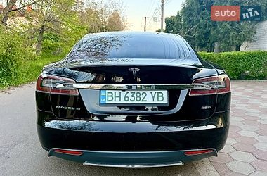 Лифтбек Tesla Model S 2015 в Одессе