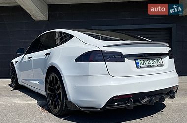 Лифтбек Tesla Model S 2021 в Киеве