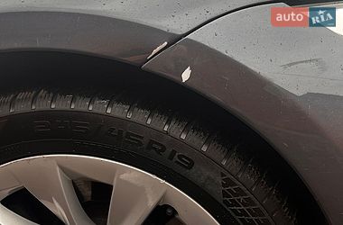 Лифтбек Tesla Model S 2017 в Киеве