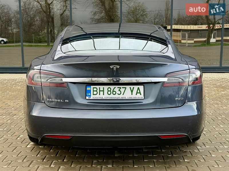 Лифтбек Tesla Model S 2015 в Одессе