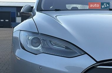Лифтбек Tesla Model S 2014 в Ровно