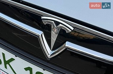 Лифтбек Tesla Model S 2014 в Ровно