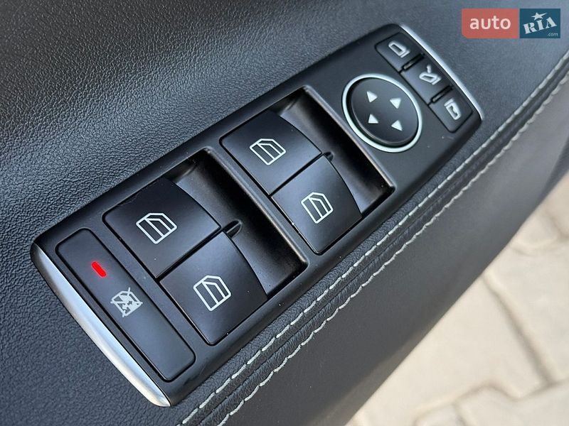 Лифтбек Tesla Model S 2014 в Ровно