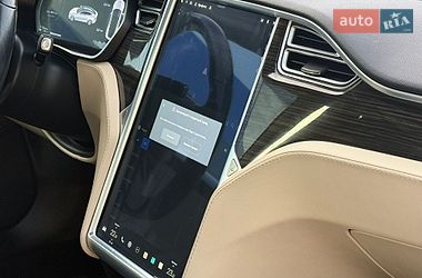 Лифтбек Tesla Model S 2014 в Ровно