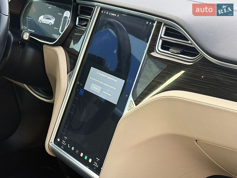 Лифтбек Tesla Model S 2014 в Ровно