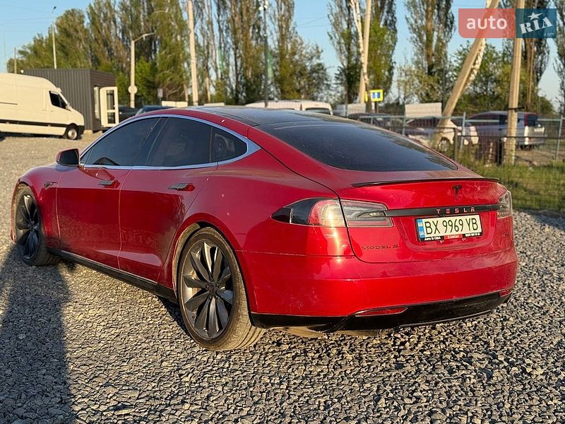 Лифтбек Tesla Model S 2013 в Хмельницком