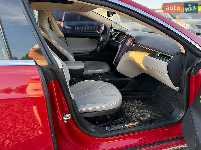 Лифтбек Tesla Model S 2013 в Хмельницком
