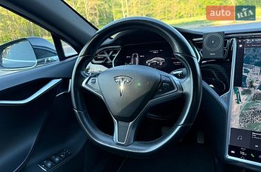 Лифтбек Tesla Model S 2018 в Клевани