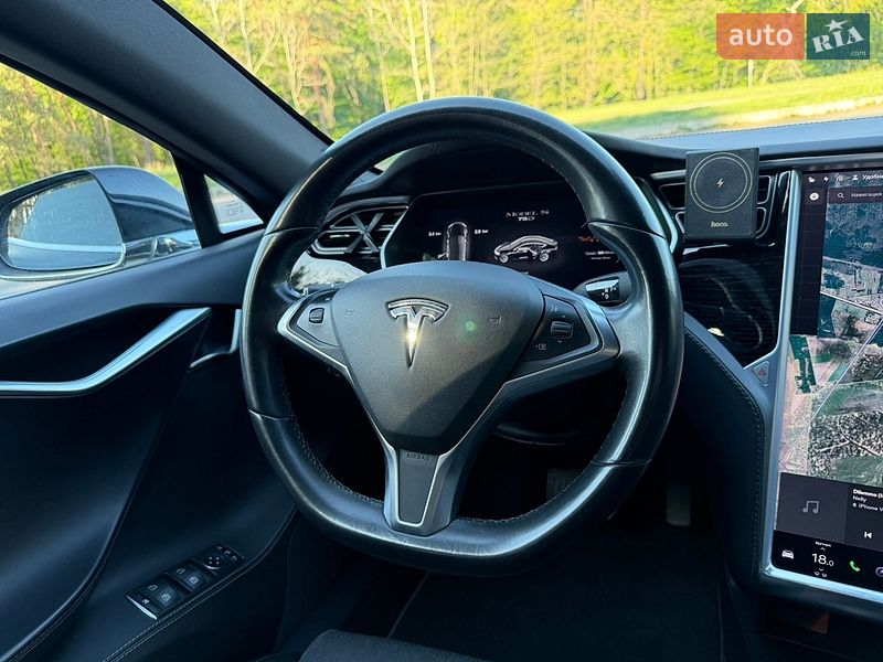 Лифтбек Tesla Model S 2018 в Клевани