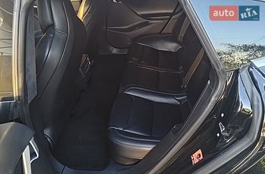 Лифтбек Tesla Model S 2017 в Киеве