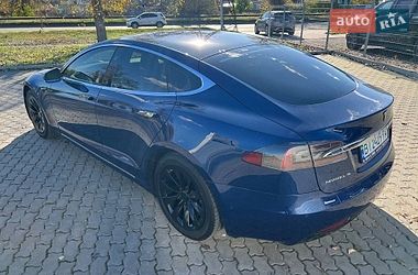 Лифтбек Tesla Model S 2017 в Кременчуге