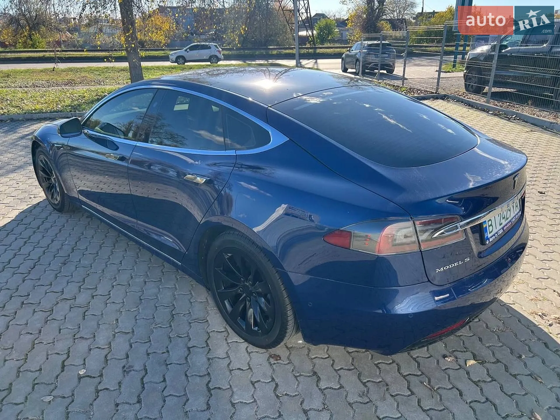 2017 Tesla Model S - мініатюра 4