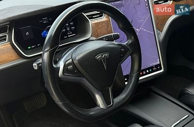 Ліфтбек Tesla Model S 2017 в Івано-Франківську