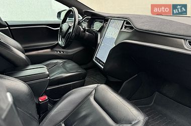 Ліфтбек Tesla Model S 2015 в Вінниці