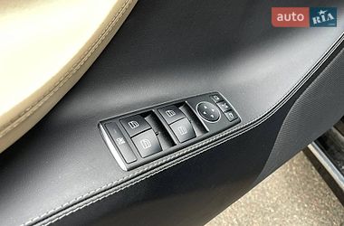 Ліфтбек Tesla Model S 2016 в Києві