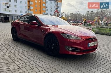 Ліфтбек Tesla Model S 2014 в Черкасах