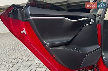 Ліфтбек Tesla Model S 2014 в Черкасах