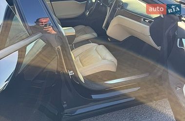 Ліфтбек Tesla Model S 2017 в Дніпрі
