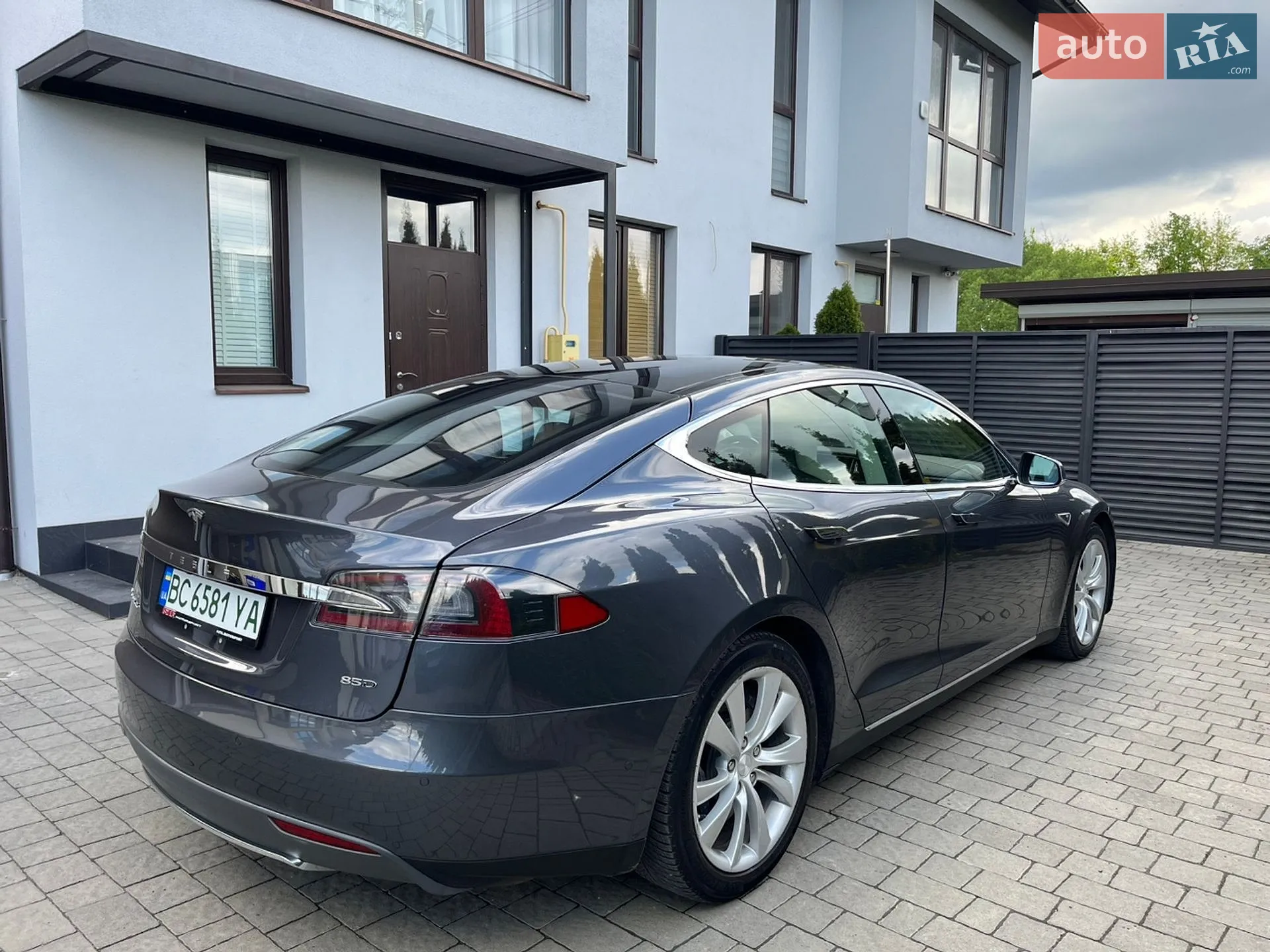 2015 Tesla Model S - мініатюра 3