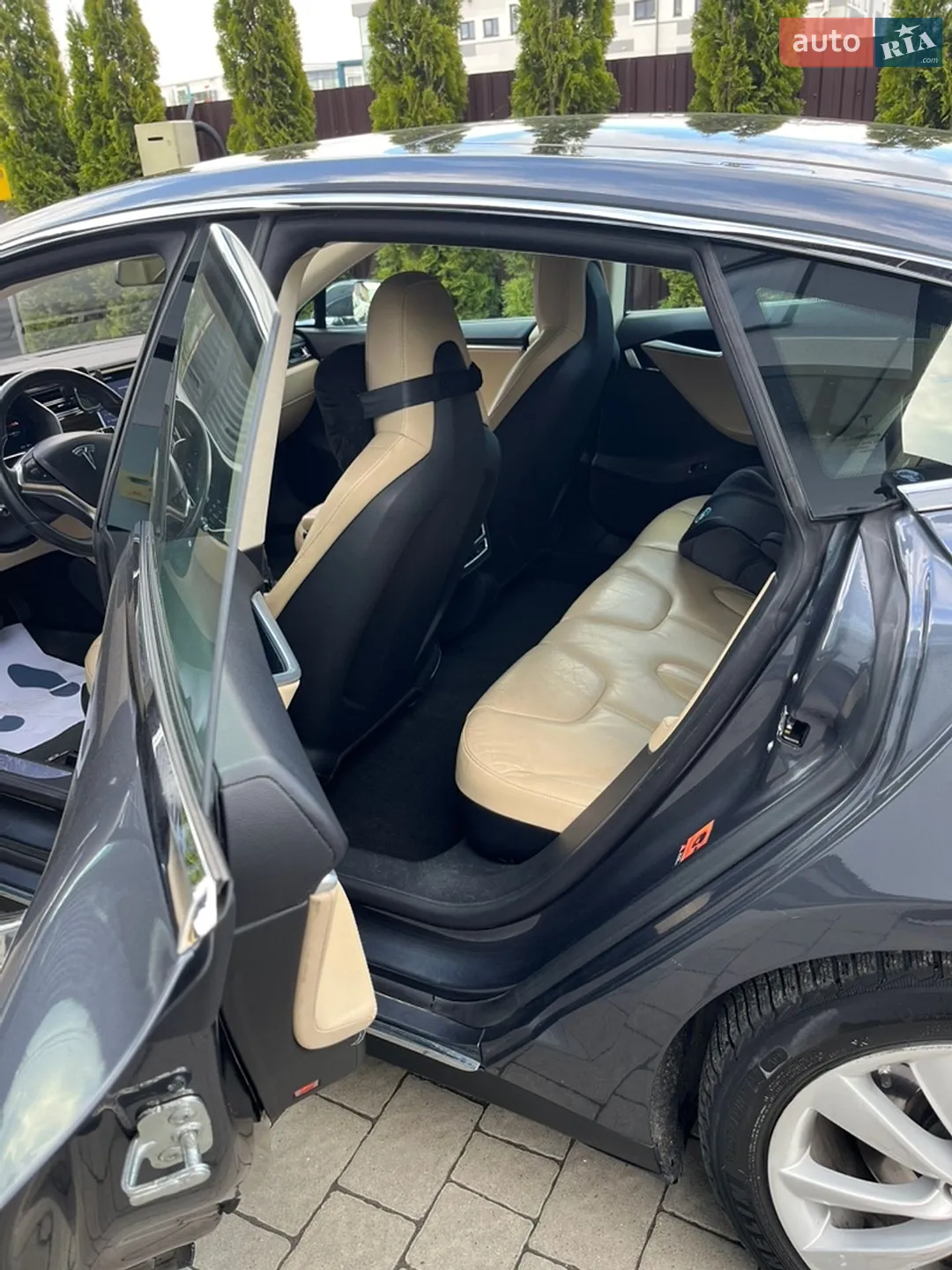 2015 Tesla Model S - мініатюра 13