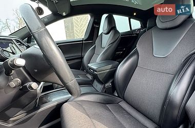 Лифтбек Tesla Model S 2017 в Киеве