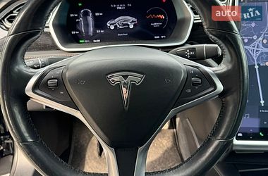 Лифтбек Tesla Model S 2017 в Киеве
