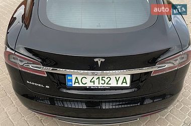 Ліфтбек Tesla Model S 2014 в Києві