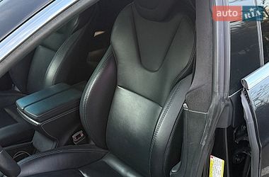 Лифтбек Tesla Model S 2018 в Киеве