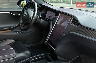 Лифтбек Tesla Model S 2018 в Киеве