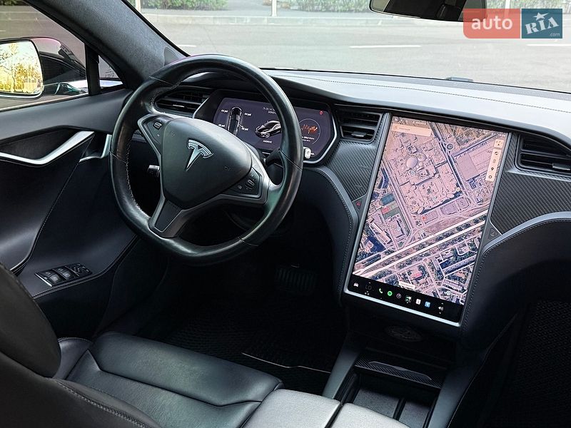 Лифтбек Tesla Model S 2018 в Киеве