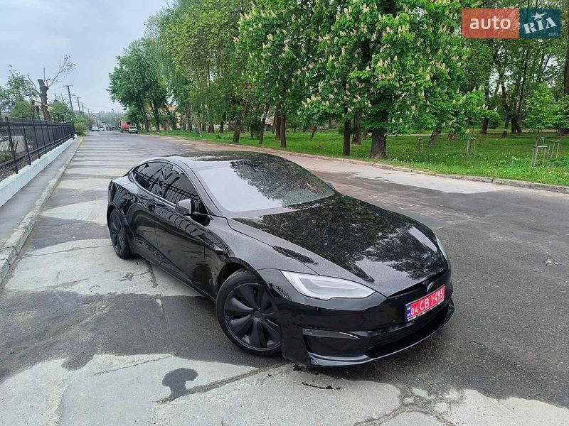 Лифтбек Tesla Model S 2021 в Львове
