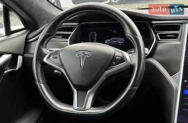 Ліфтбек Tesla Model S 2017 в Луцьку