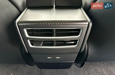 Ліфтбек Tesla Model S 2017 в Луцьку