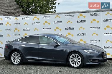 Ліфтбек Tesla Model S 2017 в Луцьку