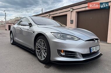 Лифтбек Tesla Model S 2014 в Софиевской Борщаговке