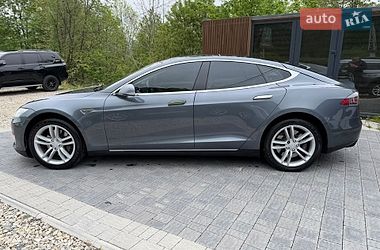 Лифтбек Tesla Model S 2013 в Ивано-Франковске