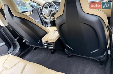 Лифтбек Tesla Model S 2013 в Ивано-Франковске