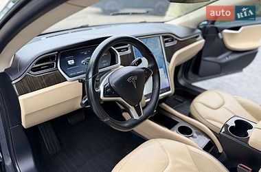 Лифтбек Tesla Model S 2013 в Ивано-Франковске