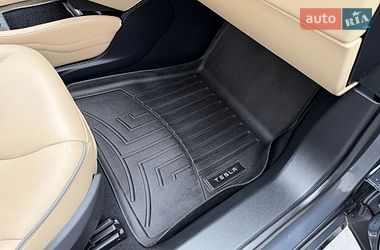 Лифтбек Tesla Model S 2013 в Ивано-Франковске
