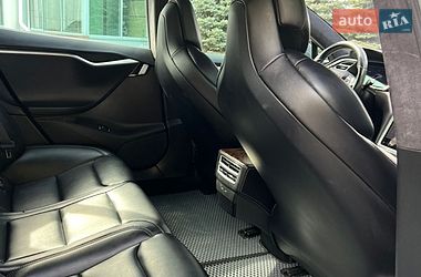 Лифтбек Tesla Model S 2018 в Киеве