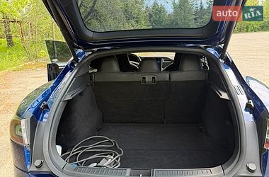 Лифтбек Tesla Model S 2015 в Днепре